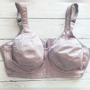 Women's Playtex 18hr Ultimate Lift And Support Wireless Bra Size 42DD New!